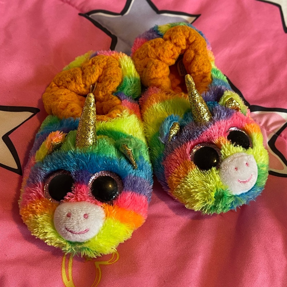 Ty rainbow unicorn toddler slippers size 11-13